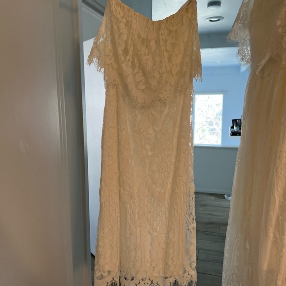 White lulus dress - Picture 2 of 2